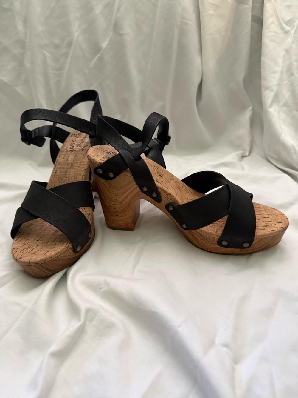 Kork-Ease Black Leather Platform Heeled Sandals Size 8M Cork Footbed